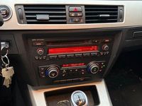 Gebraucht BMW 316 116 PS (85 kW) 2012 Weiß Kombi