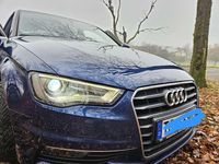 Gebraucht Audi A3 Ambition 150 PS (110 kW) 2015 Blau Limousine