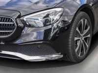 Gebraucht Mercedes E300 Avantgarde 320 PS (235 kW) 2022 Schwarz Kombi