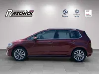 Gebraucht VW Golf VII Highline 150 PS (110 kW) 2020 Cranberry red (rot) Limousine