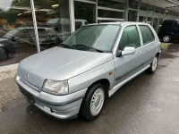 Gebraucht Renault Clio 90 PS (66 kW) 1995 Grausilber metallic, code 640 Kleinwagen