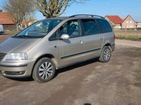 Gebraucht VW Sharan 140 PS (102 kW) 2006 Gold Van / Kleinbus