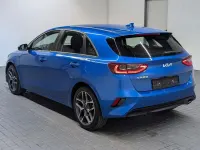 Gebraucht Kia Ceed Spirit 160 PS (117 kW) 2021 Blueflamemet. Kleinwagen