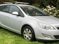 Gebraucht Opel Astra Sport 110 PS (80 kW) 2012 Silber Kombi