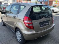 Gebraucht Mercedes A180 109 PS (80 kW) 2005 Gold Kleinwagen
