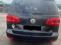 Gebraucht VW Touran 105 PS (77 kW) 2013 Schwarz Van / Kleinbus