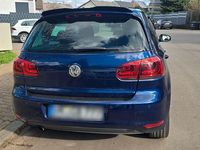 Gebraucht VW Golf VI 105 PS (77 kW) 2011 Blau Kleinwagen
