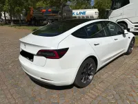 Gebraucht Tesla Model 3 RWD 239 kW (325 PS) 2021 Weiß Limousine