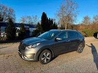 Gebraucht Kia Niro Spirit 141 PS (103 kW) 2017 Grau SUV