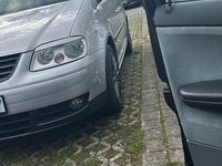 Gebraucht VW Caddy 105 PS (77 kW) 2009 Silber Van / Kleinbus