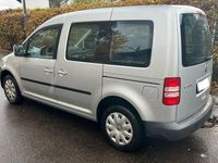 Gebraucht VW Caddy Trendline 105 PS (77 kW) 2012 Silber Van / Kleinbus