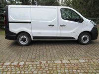 Gebraucht Opel Vivaro 140 PS (102 kW) 2015 Weiß Van / Kleinbus