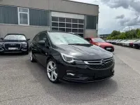 Używany Opel Astra Ultimate 200 KM (147 kW) 2018 Czarny Sedan/Limuzyna
