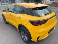Gebraucht Lexus LBX 136 PS (100 kW) 2025 Gelb SUV