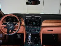 Neu Bentley Bentayga 551 PS (405 kW) 2026 Grün SUV
