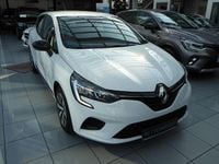 Gebraucht Renault Clio V Equilibre 67 PS (49 kW) 2022 Weiß Limousine