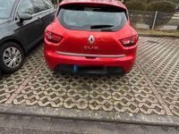 Gebraucht Renault Clio IV LIMITED 73 PS (53 kW) 2016 Rot Kleinwagen