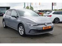 Gebraucht VW Golf VIII 131 PS (96 kW) 2023 Mondsteingrau Limousine