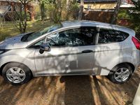 Gebraucht Ford Fiesta Ambiente 82 PS (60 kW) 2009 Grau Kleinwagen