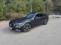 Gebraucht Mercedes E220 Avantgarde 197 PS (144 kW) 2024 Grau Kombi