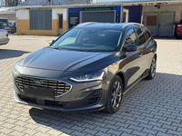 Gebraucht Ford Focus Titanium 155 PS (114 kW) 2022 Grau Kombi