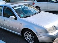 Second-hand VW Bora 102 CP (75 kW) 2002 Argintiu Berlinǎ