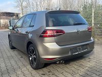 Gebraucht VW Golf VII Edition 150 PS (110 kW) 2015 Braun Limousine