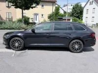 Gebraucht Skoda Superb Ambition 150 PS (110 kW) 2018 Schwarzmagic perleffekt Kombi