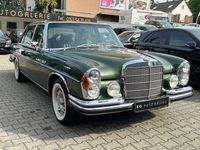 Gebraucht Mercedes 300 250 PS (183 kW) 1971 Grün Limousine