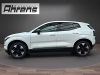 Gebraucht Volvo EX30 Plus 200 kW (272 PS) 2025 Weiß metallic SUV