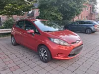 Gebraucht Ford Fiesta Titanium 80 PS (58 kW) 2010 Braun Kleinwagen