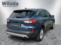 Gebraucht Ford Kuga Titanium 152 PS (111 kW) 2023 Chromablau metallic SUV