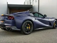 Gebraucht Ferrari 812 799 PS (587 kW) 2024 Blau Cabrio