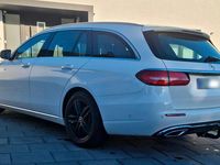 Gebraucht Mercedes E220 194 PS (142 kW) 2017 Weiß Kombi