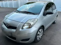 Gebraucht Toyota Yaris Cool 101 PS (74 kW) 2009 Silber Kleinwagen