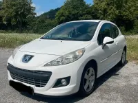 Gebraucht Peugeot 207 90 PS (66 kW) 2012 Weiß Coupé
