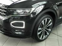 gebraucht VW T-Roc Cabriolet R Line 1.5 l TSI OPF 110 kW (150 Cabrio, Roadster (Grau), 0 km, 110 kW (150 PS)