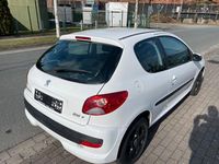 Gebraucht Peugeot 206 73 PS (53 kW) 2011 Weiß Limousine