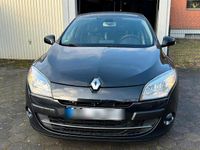 Gebraucht Renault Mégane 130 PS (95 kW) 2011 Schwarz Limousine