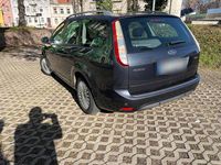 Gebraucht Ford Focus 2011 Grau Kombi