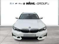 Gebraucht BMW 330e Luxury Line 292 PS (214 kW) 2021 Weiß metallic Kombi