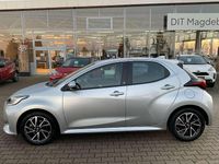 Neu Toyota Yaris Hybrid Comfort 116 PS (85 kW) 2025 Silver metallic Kleinwagen