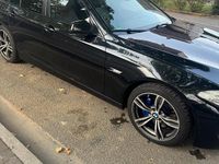 Gebraucht BMW 530 245 PS (180 kW) 2010 Rot Limousine