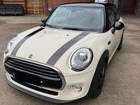 Usado Mini Cooper D 116 HP (85 kW) 2017 Branco Citadino