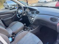 Gebraucht Ford Focus 115 PS (84 kW) 1999 Blau Kleinwagen