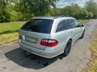 Używany Mercedes E280 190 KM (139 kW) 2005 Srebrny Kombi