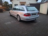 Gebraucht Mercedes E220 170 PS (125 kW) 2008 Grau Kombi