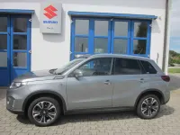 Gebraucht Suzuki Vitara Comfort 116 PS (85 kW) 2022 Galactic gray met. zcd SUV