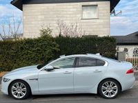 Gebraucht Jaguar XE 179 PS (131 kW) 2016 Weiß Limousine
