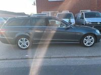 Gebraucht Mercedes E250 204 PS (150 kW) 2011 Grau Kombi